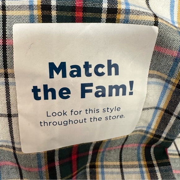 Old Navy Classic Holiday Plaid X-Mas Match the Fam Regular Fit ButtonUp L or XL - Picture 6 of 8